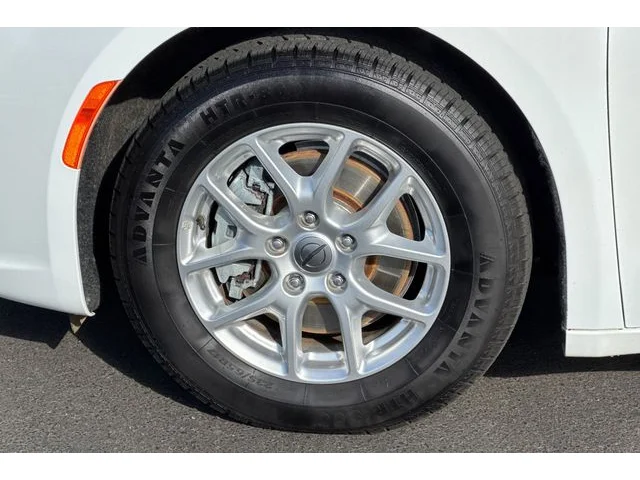 SEMINUEVOS CHRYSLER Pacifica at ELK GROVE in Elk Grove Buick GMC