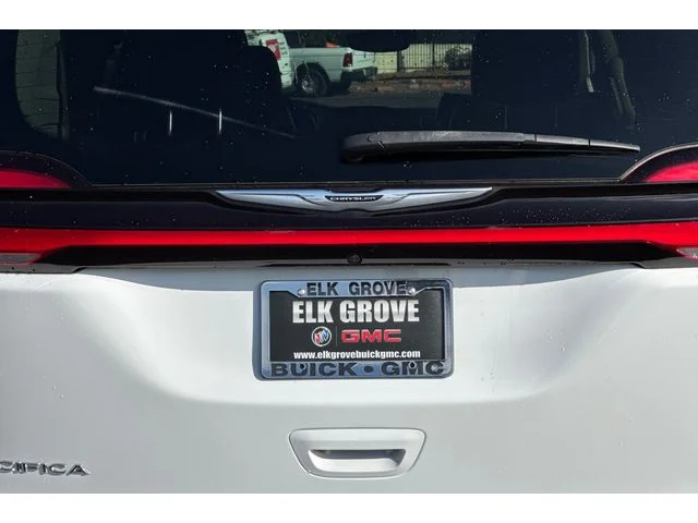 SEMINUEVOS CHRYSLER Pacifica at ELK GROVE in Elk Grove Buick GMC