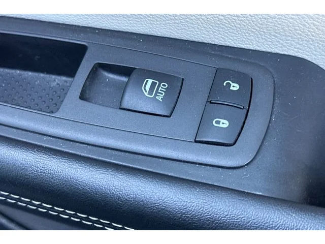 SEMINUEVOS CHRYSLER Pacifica a Estados en autogozo