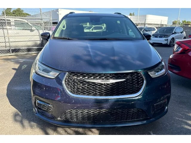 SEMINUEVOS CHRYSLER Pacifica at ELK GROVE in Elk Grove Buick GMC