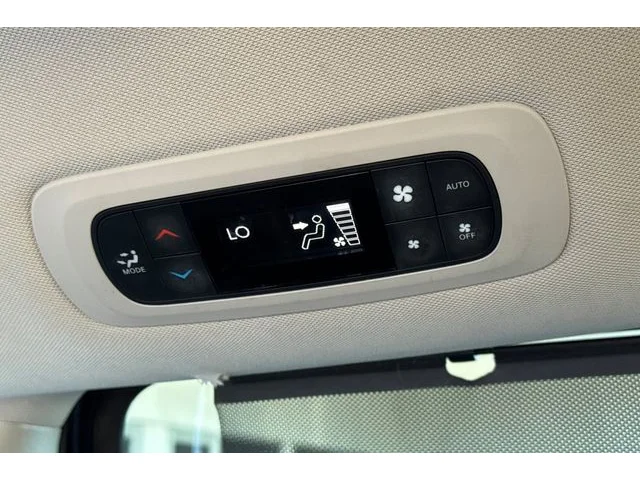 SEMINUEVOS CHRYSLER Pacifica a Estados en autogozo