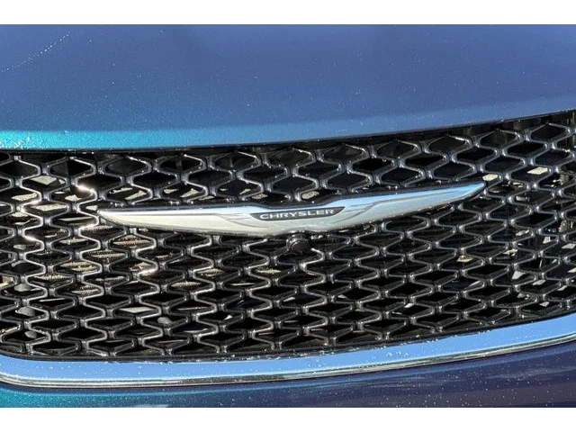 SEMINUEVOS CHRYSLER Pacifica a Estados en autogozo