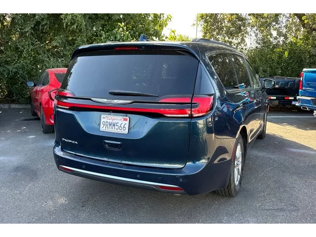 SEMINUEVOS CHRYSLER Pacifica at ELK GROVE in Elk Grove Buick GMC
