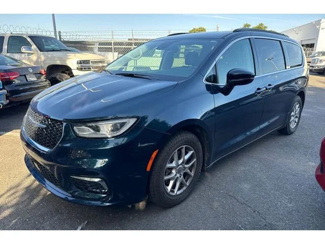 SEMINUEVOS CHRYSLER Pacifica at ELK GROVE in Elk Grove Buick GMC