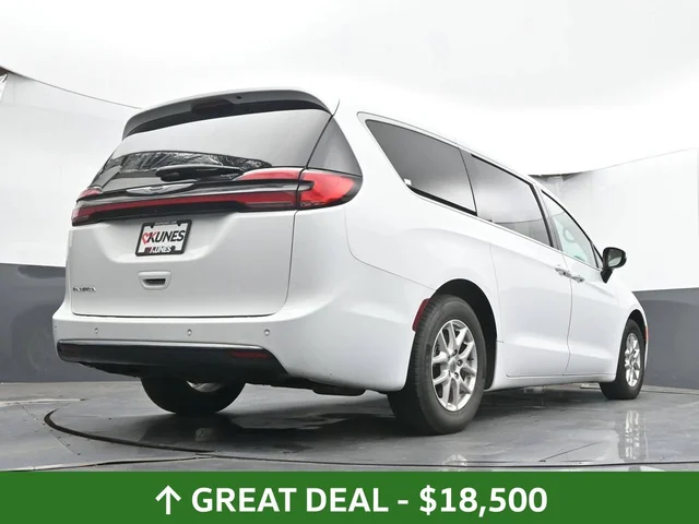 SEMINUEVOS CHRYSLER Pacifica a Estados en autogozo