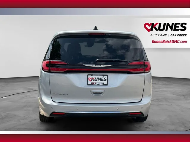 SEMINUEVOS CHRYSLER Pacifica a Estados en autogozo