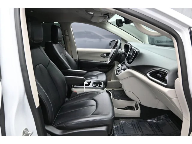 SEMINUEVOS CHRYSLER Pacifica a Estados en autogozo