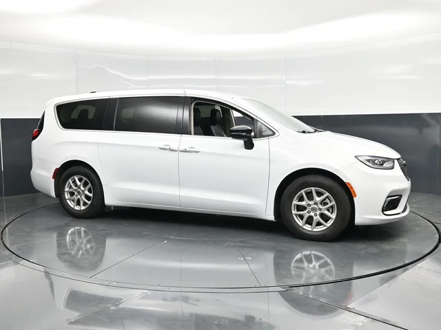 SEMINUEVOS CHRYSLER Pacifica a Estados en autogozo