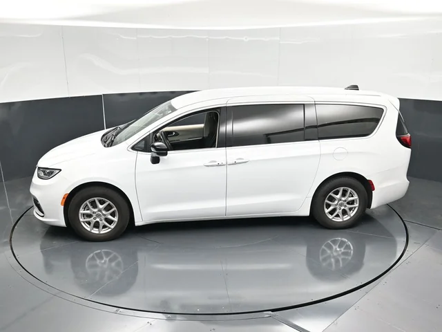 SEMINUEVOS CHRYSLER Pacifica a Estados en autogozo