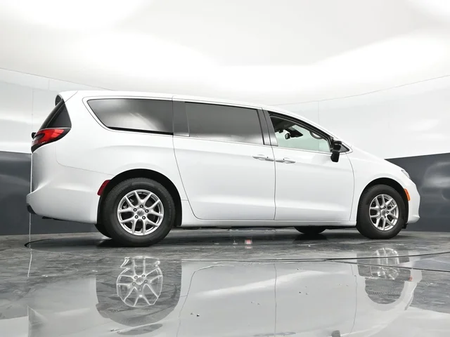 SEMINUEVOS CHRYSLER Pacifica a Estados en autogozo