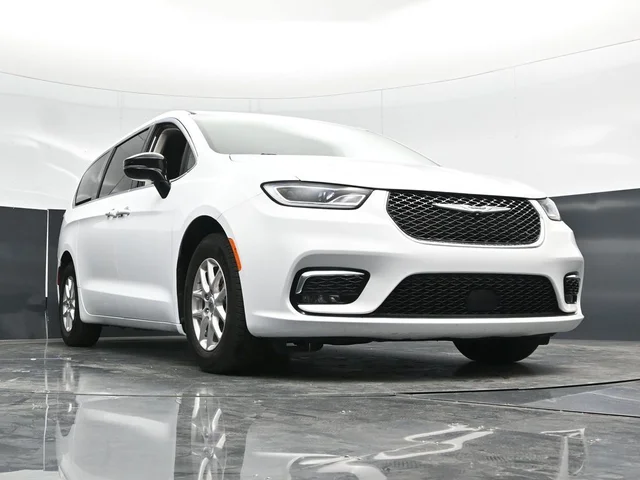 SEMINUEVOS CHRYSLER Pacifica a Estados en autogozo