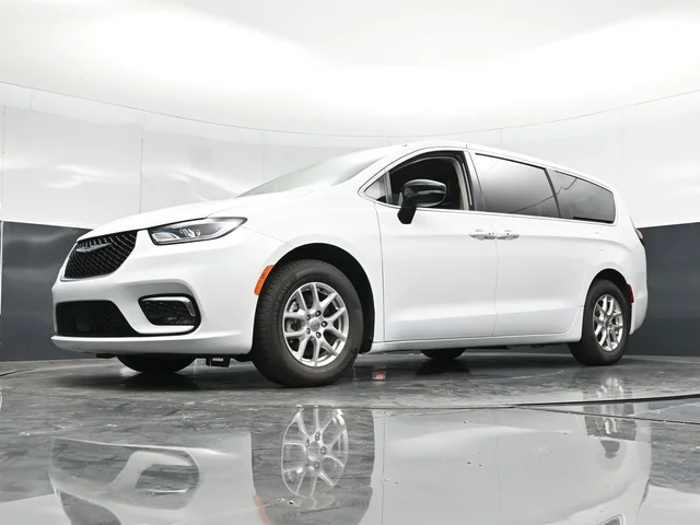 SEMINUEVOS CHRYSLER Pacifica a Estados en autogozo