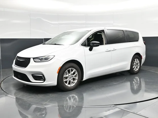 SEMINUEVOS CHRYSLER Pacifica a Estados en autogozo