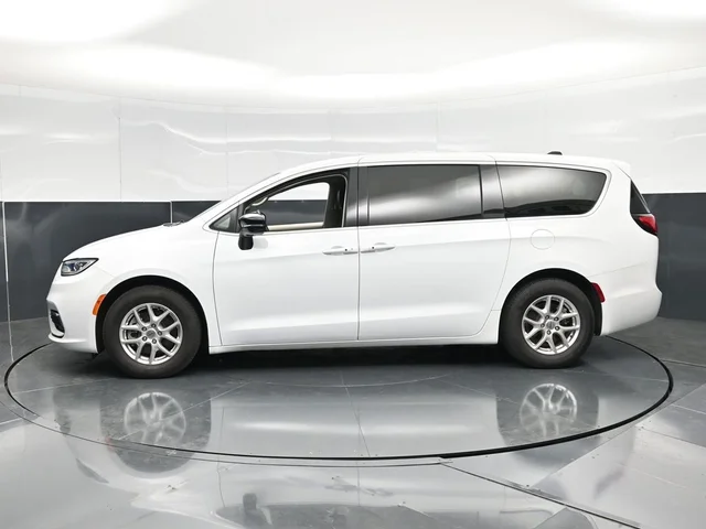 SEMINUEVOS CHRYSLER Pacifica a Estados en autogozo