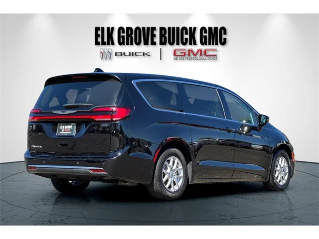 SEMINUEVOS CHRYSLER Pacifica at ELK GROVE in Elk Grove Buick GMC