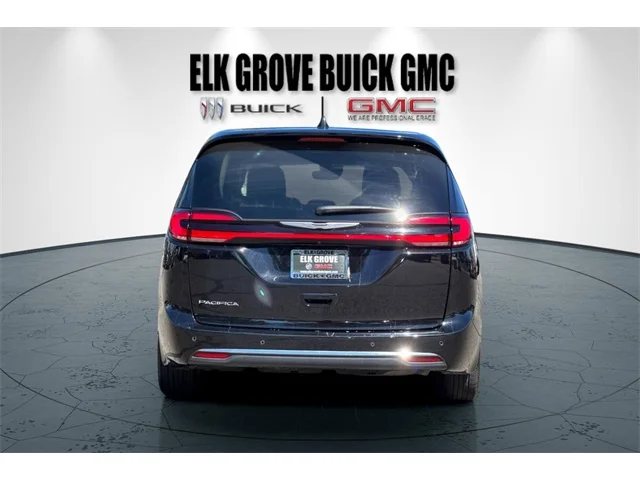 SEMINUEVOS CHRYSLER Pacifica at ELK GROVE in Elk Grove Buick GMC
