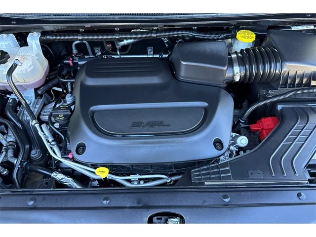 SEMINUEVOS CHRYSLER Pacifica at ELK GROVE in Elk Grove Buick GMC