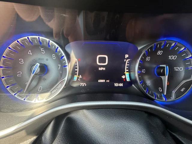 SEMINUEVOS CHRYSLER Pacifica a Estados en autogozo