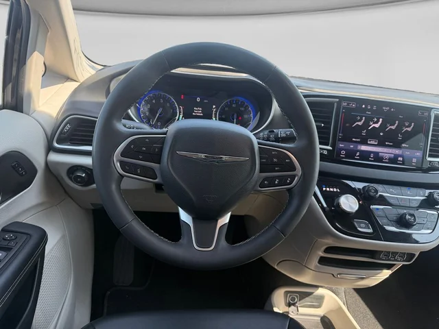 SEMINUEVOS CHRYSLER Pacifica a Estados en autogozo