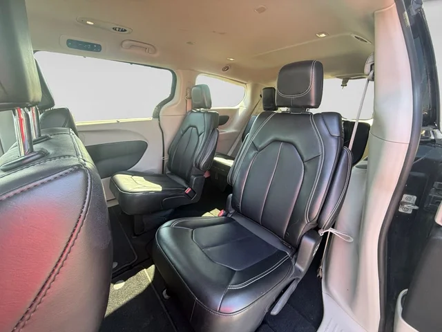 SEMINUEVOS CHRYSLER Pacifica a Estados en autogozo