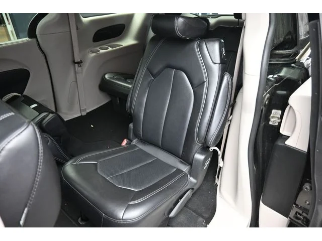SEMINUEVOS CHRYSLER Pacifica a Estados en autogozo