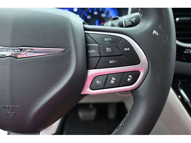 SEMINUEVOS CHRYSLER Pacifica a Estados en autogozo
