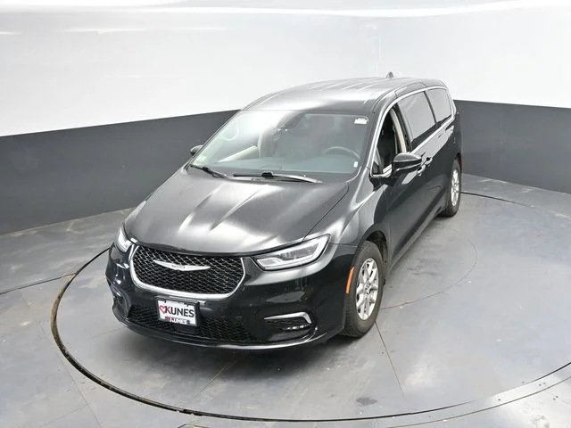 SEMINUEVOS CHRYSLER Pacifica a Estados en autogozo