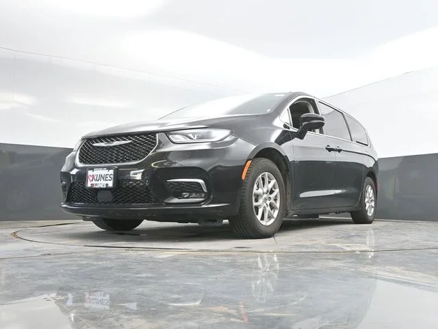 SEMINUEVOS CHRYSLER Pacifica a Estados en autogozo
