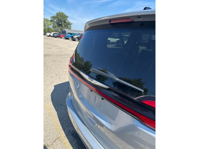 SEMINUEVOS CHRYSLER Pacifica a Estados en autogozo