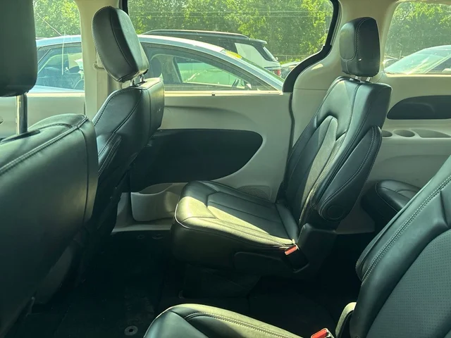 SEMINUEVOS CHRYSLER Pacifica a Estados en autogozo