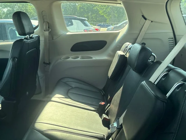 SEMINUEVOS CHRYSLER Pacifica a Estados en autogozo