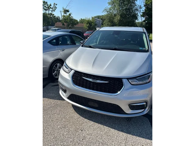 SEMINUEVOS CHRYSLER Pacifica a Estados en autogozo