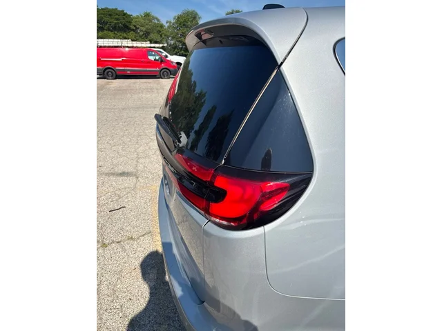 SEMINUEVOS CHRYSLER Pacifica a Estados en autogozo
