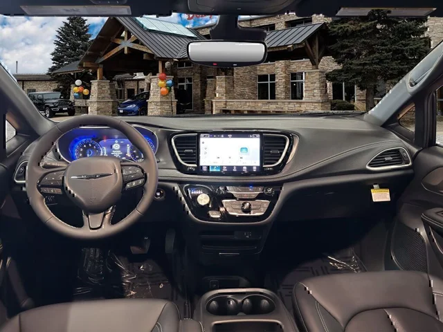 Nuevos CHRYSLER PACIFICA à Estados chez autogozo