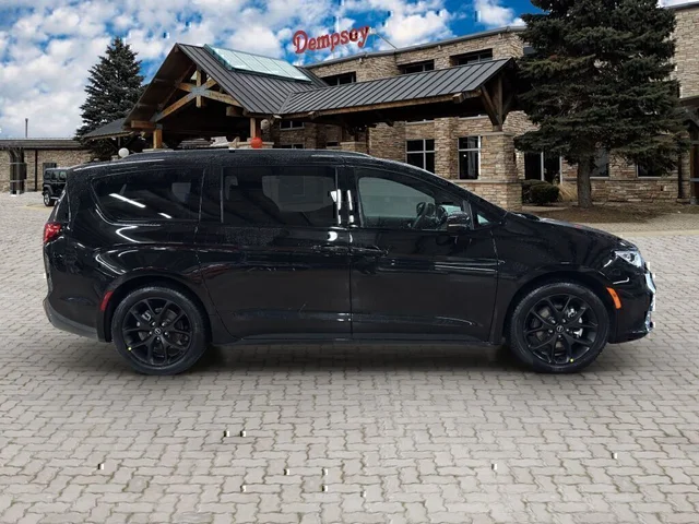 Nuevos CHRYSLER PACIFICA à Estados chez autogozo