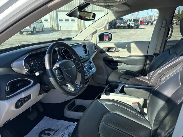 SEMINUEVOS CHRYSLER Pacifica a Estados en autogozo