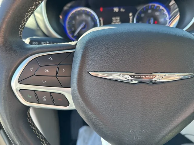 SEMINUEVOS CHRYSLER Pacifica a Estados en autogozo