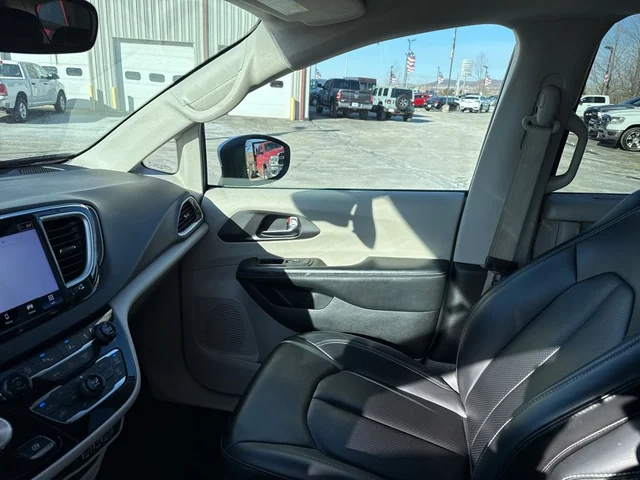 SEMINUEVOS CHRYSLER Pacifica a Estados en autogozo