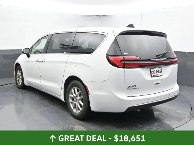 SEMINUEVOS CHRYSLER Pacifica a Estados en autogozo