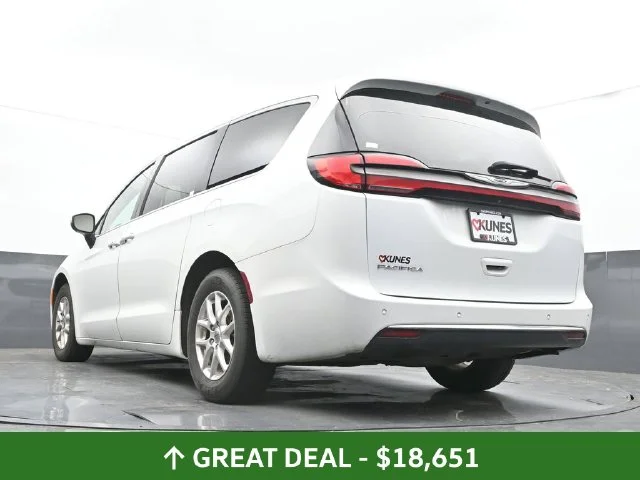 SEMINUEVOS CHRYSLER Pacifica a Estados en autogozo