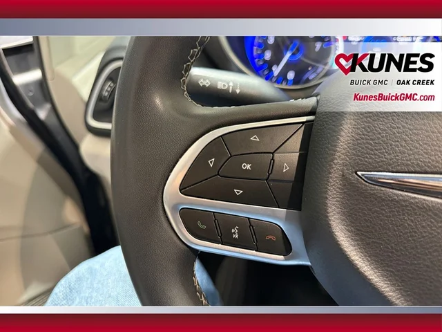 SEMINUEVOS CHRYSLER Pacifica a Estados en autogozo