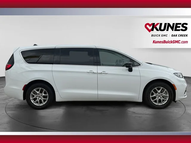 SEMINUEVOS CHRYSLER Pacifica a Estados en autogozo