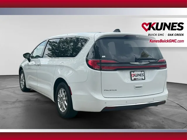 SEMINUEVOS CHRYSLER Pacifica a Estados en autogozo