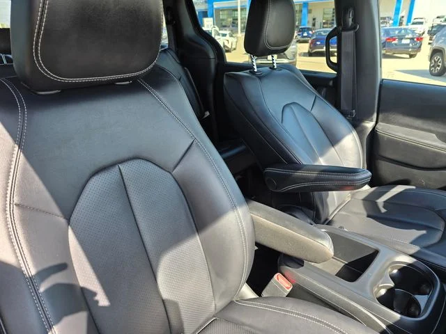 SEMINUEVOS CHRYSLER Pacifica a Estados en autogozo