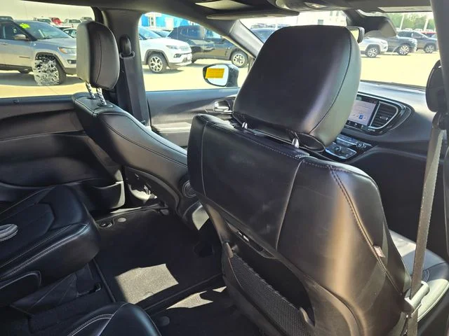 SEMINUEVOS CHRYSLER Pacifica a Estados en autogozo