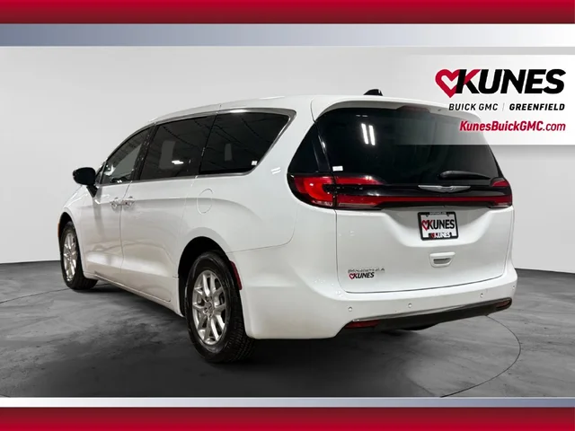 SEMINUEVOS CHRYSLER Pacifica a Estados en autogozo