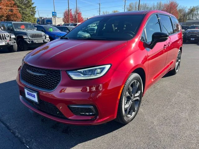 Nuevos CHRYSLER PACIFICA à Estados chez autogozo