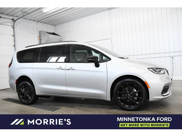 SEMINUEVOS CHRYSLER Pacifica a Estados en autogozo