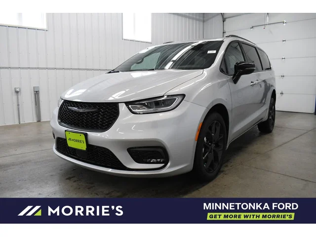 SEMINUEVOS CHRYSLER Pacifica a Estados en autogozo