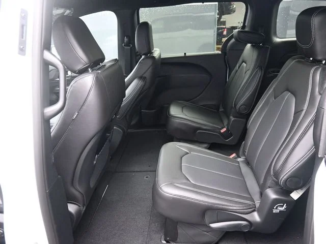 Nuevos CHRYSLER PACIFICA à Estados chez autogozo